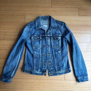 Madewell trucker denim jean jacket